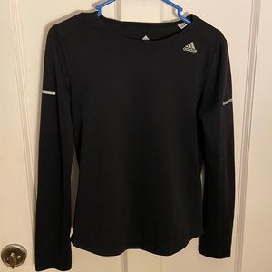 black long sleeve athletic tee